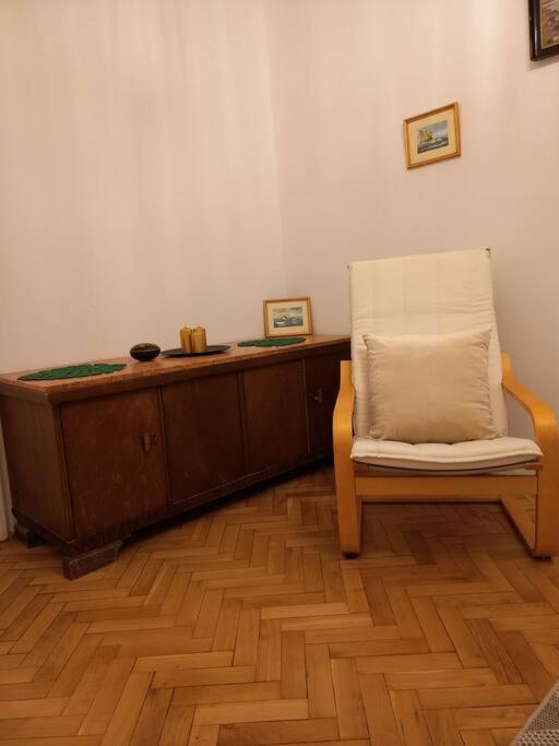 Apartamenty - Mi Stare Miasto Warszawa Exteriör bild